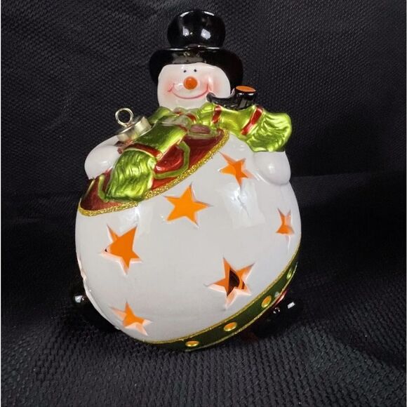 QVC Home Reflections Ceramic SNOWMAN Luminary with Flameless Candle in Gift Box  - Picture 9 of 14